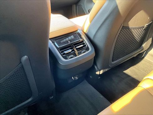 Used 2019 Volvo XC60 T5 Inscription w/ Protection Package image 30