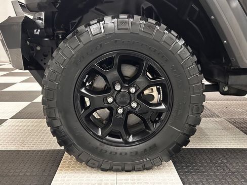 Used 2022 Jeep Wrangler Unlimited Sport AWD/4WD image 8