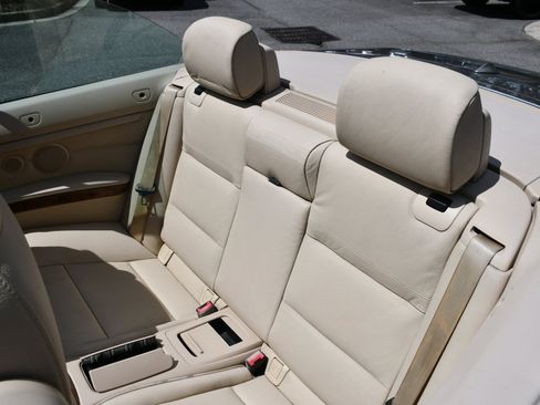 Used 2008 BMW 328i Convertible RWD image 15