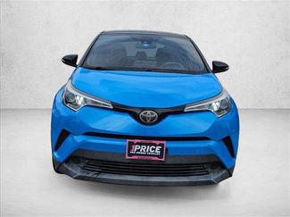 Used 2019 Toyota C-HR XLE FWD video 2