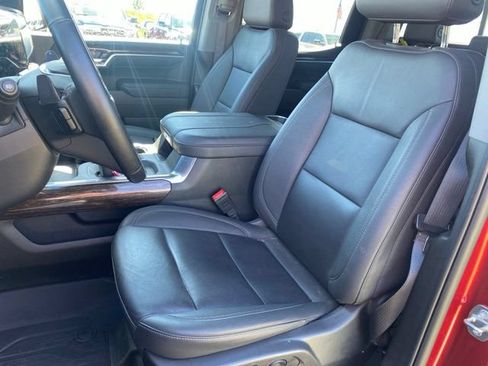 Used 2024 GMC Sierra 1500 Elevation w/ Elevation Premium Package AWD/4WD image 8
