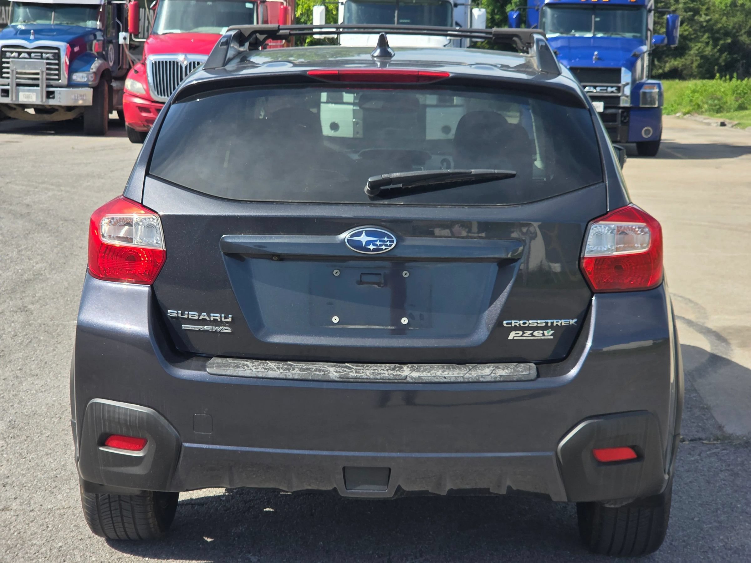 Used 2016 Subaru Crosstrek 2.0i Limited AWD/4WD image 6