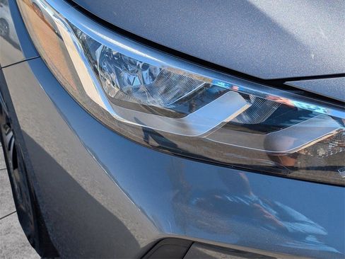 Certified 2022 Nissan Sentra SV image 9