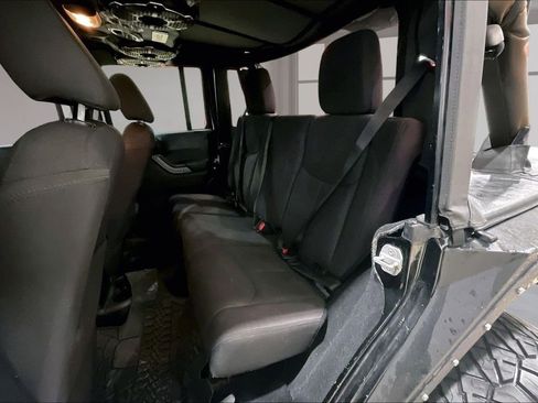 Used 2013 Jeep Wrangler Unlimited Sport image 22