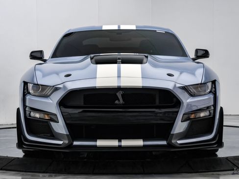 Used 2022 Ford Mustang Shelby GT500 w/ Carbon Fiber Track Pack RWD image 34