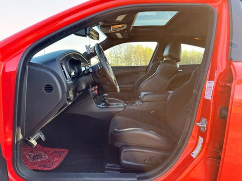 Used 2022 Dodge Charger GT w/ Plus Group image 2