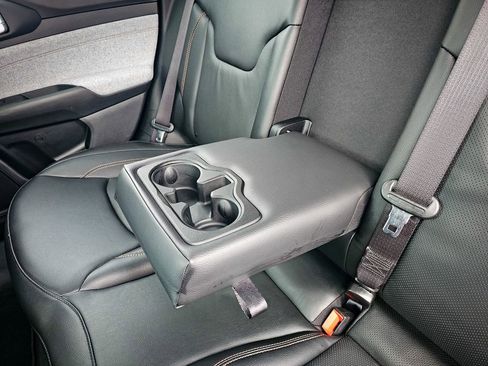 Used 2022 Jeep Compass Latitude image 32