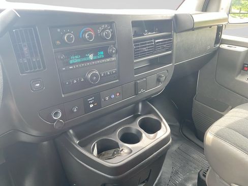 Used 2025 Chevrolet Express 2500 w/ Driver Convenience Package RWD image 28