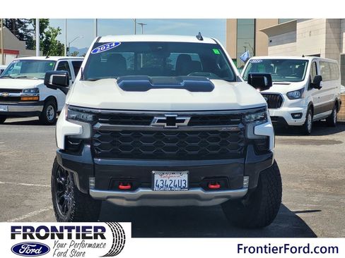 Used 2024 Chevrolet Silverado 1500 ZR2 w/ Technology Package AWD/4WD image 3