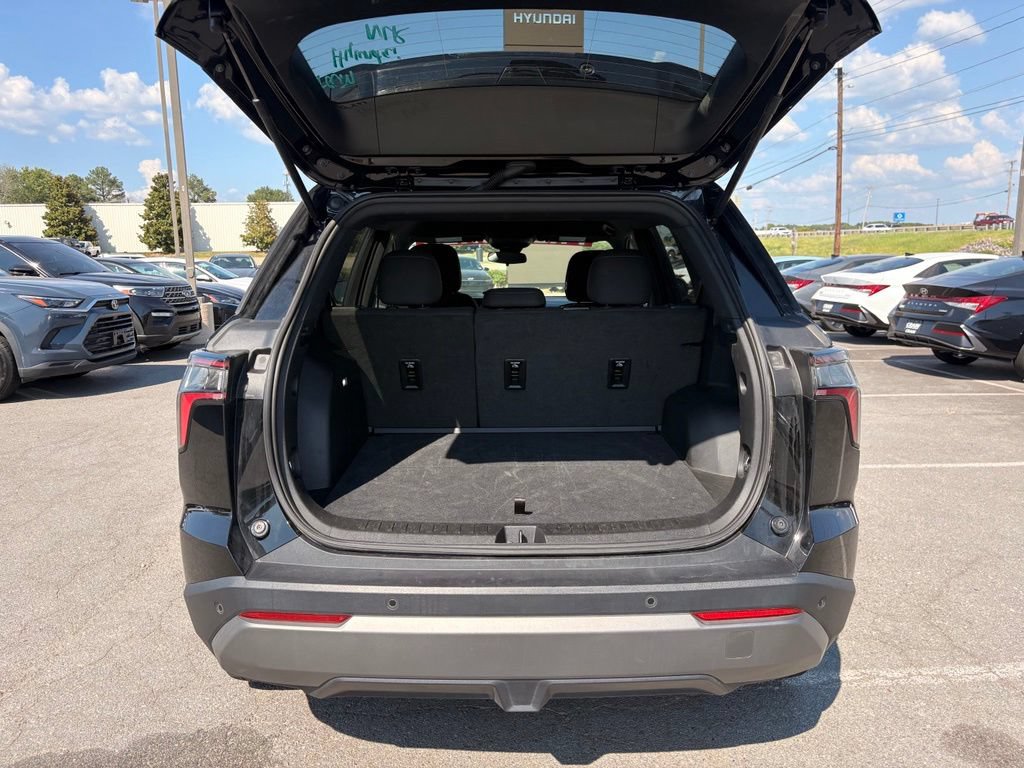 Used 2025 Chevrolet Equinox LT FWD image 7