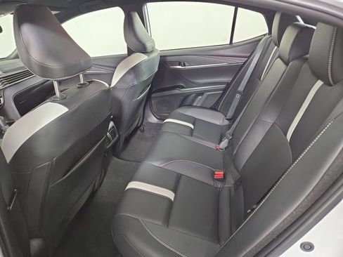 Used 2025 Toyota Camry SE FWD image 15