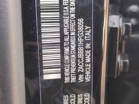 Used 2017 Jeep Renegade Latitude image 34