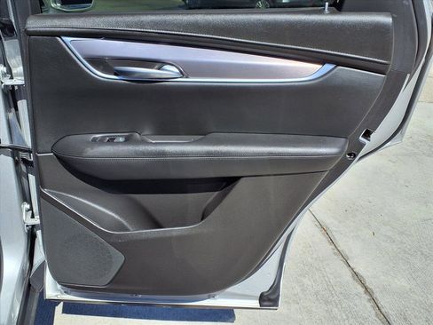 Used 2018 Cadillac XT5 Luxury image 12