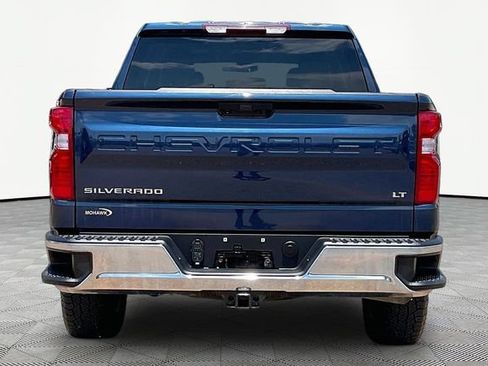 Used 2023 Chevrolet Silverado 1500 LT AWD/4WD image 6