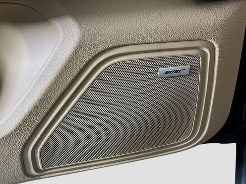 Used 2025 Porsche Macan image 21