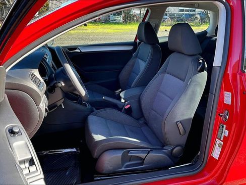 Used 2012 Volkswagen Golf 2-Door image 9