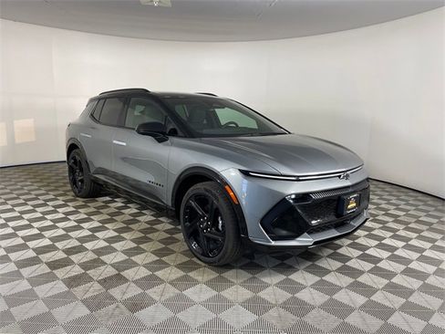 New 2026 Chevrolet Equinox EV RS image 21