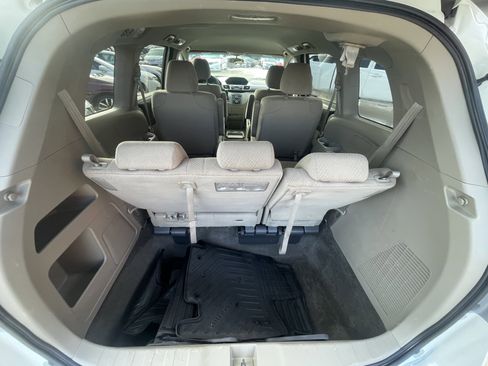 Used 2015 Honda Odyssey LX image 10