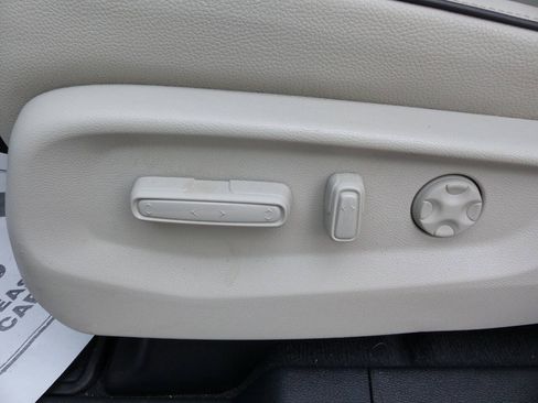 Used 2025 Honda Odyssey Touring image 25