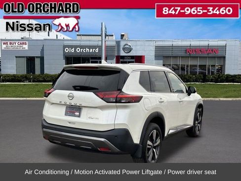 Used 2023 Nissan Rogue SL w/ SL Premium Package image 7