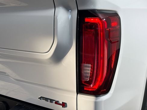 Used 2021 GMC Sierra 1500 AT4 image 33
