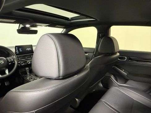Used 2025 Honda Civic Sport Touring image 37