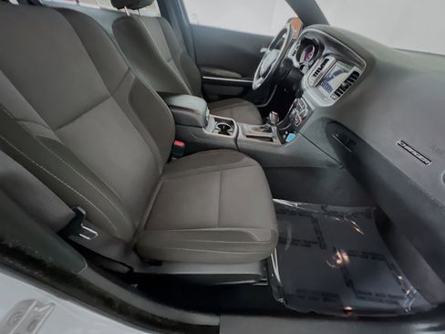 Used 2022 Dodge Charger SXT RWD image 31