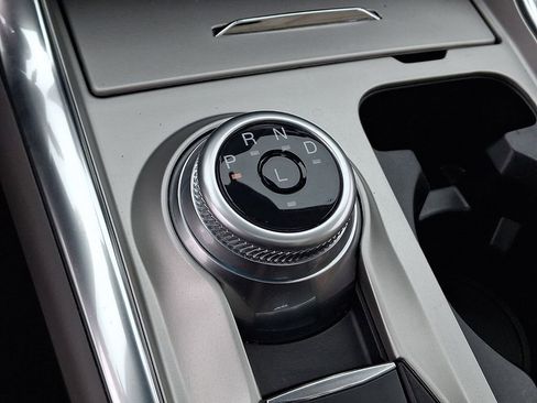 Certified 2023 Ford Explorer Platinum w/ Technology Package image 17