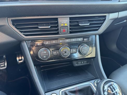 Used 2021 Volkswagen Jetta GLI Autobahn image 20