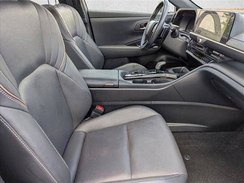 Used 2025 Toyota Crown Signia AWD/4WD image 27