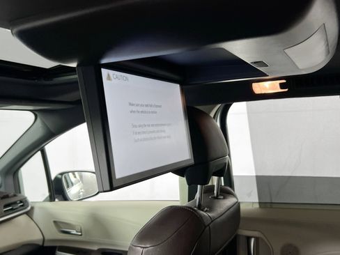 Used 2024 Toyota Sienna Platinum image 25