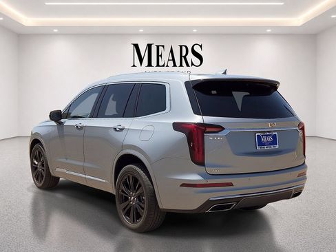 Used 2023 Cadillac XT6 Premium Luxury AWD/4WD image 3