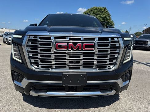 Used 2026 GMC Yukon XL Denali w/ Denali Reserve Package AWD/4WD image 10