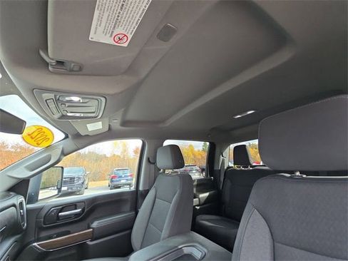 Used 2022 Chevrolet Silverado 2500 LT w/ Snow Plow Prep/Camper Package image 19