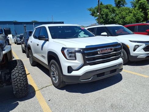 Used 2026 GMC Terrain Elevation FWD image 4