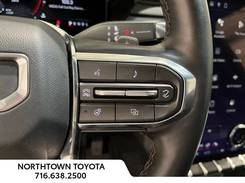 Used 2024 GMC Acadia Elevation image 10