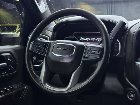 Used 2020 GMC Sierra 3500 Denali w/ Denali Ultimate Package image 23