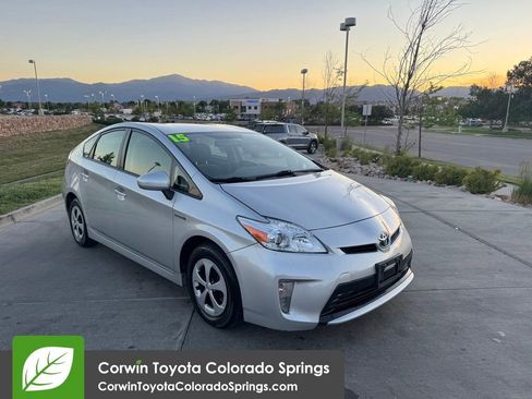 Used 2015 Toyota Prius Two FWD image 1