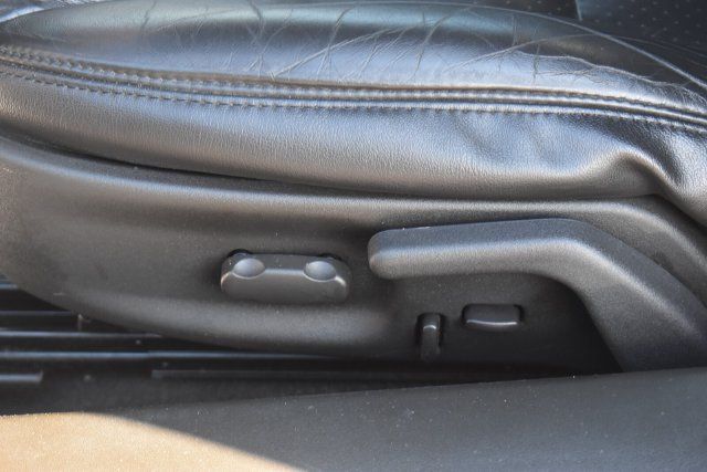 Used 2005 Chevrolet Corvette Convertible w/ Preferred Equipment Group RWD image 18