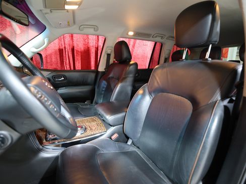 Used 2017 Nissan Armada SL w/ Interior Lighting Package RWD image 13