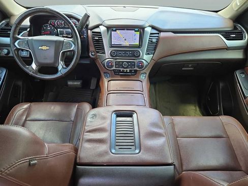 Used 2016 Chevrolet Suburban LTZ RWD image 15