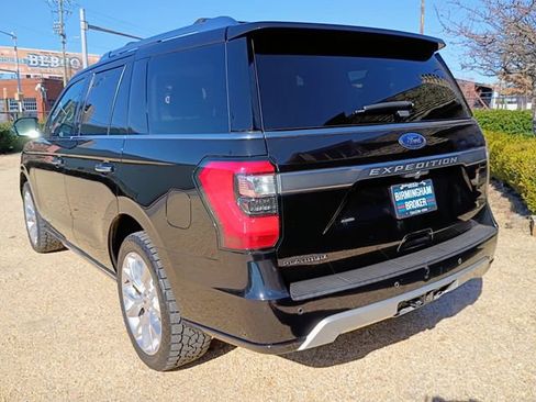 Used 2019 Ford Expedition Platinum image 9