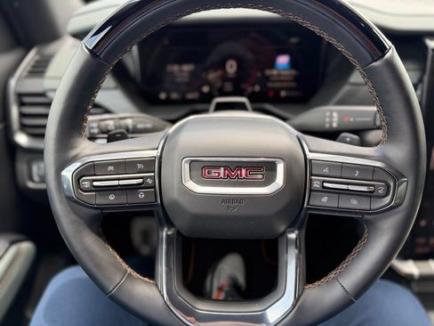 Used 2025 GMC Acadia AT4 w/ Super Cruise Package AWD/4WD image 12