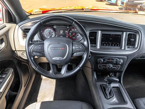 Used 2022 Dodge Charger SXT w/ Blacktop Package RWD image 10