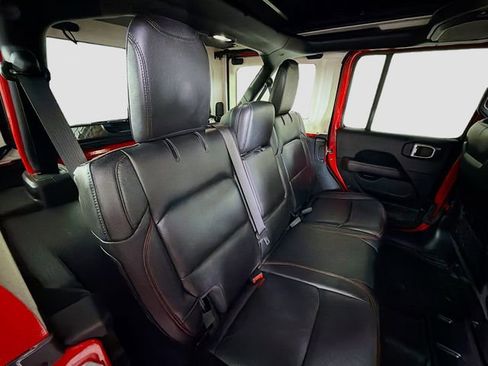 Used 2018 Jeep Wrangler Unlimited Rubicon AWD/4WD image 27