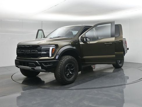 Used 2025 Ford F150 Raptor image 32