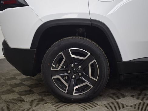 New 2026 Jeep Cherokee Limited image 11