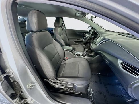 Used 2017 Chevrolet Malibu LS FWD image 31