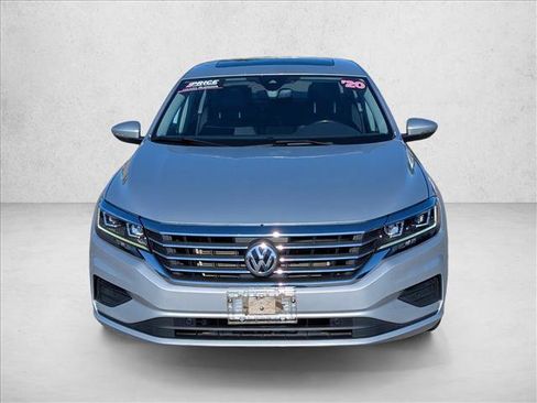 Used 2020 Volkswagen Passat 2.0T SEL FWD image 2