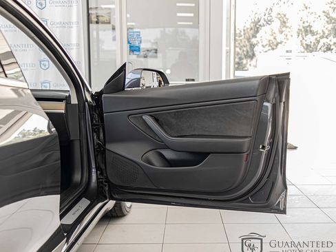 Used 2018 Tesla Model 3 Long Range AWD/4WD image 35